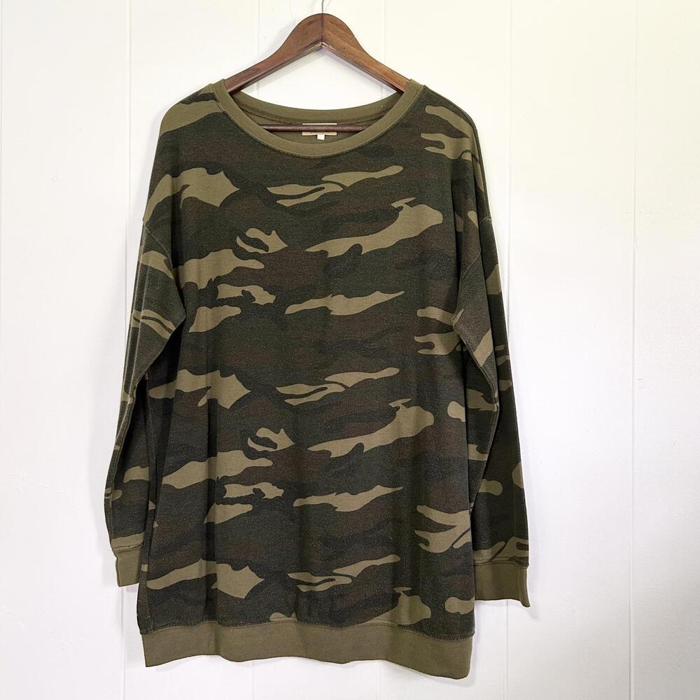 Piko 1988 Camouflage Long Sleeve Oversized Sweater Women's Medium